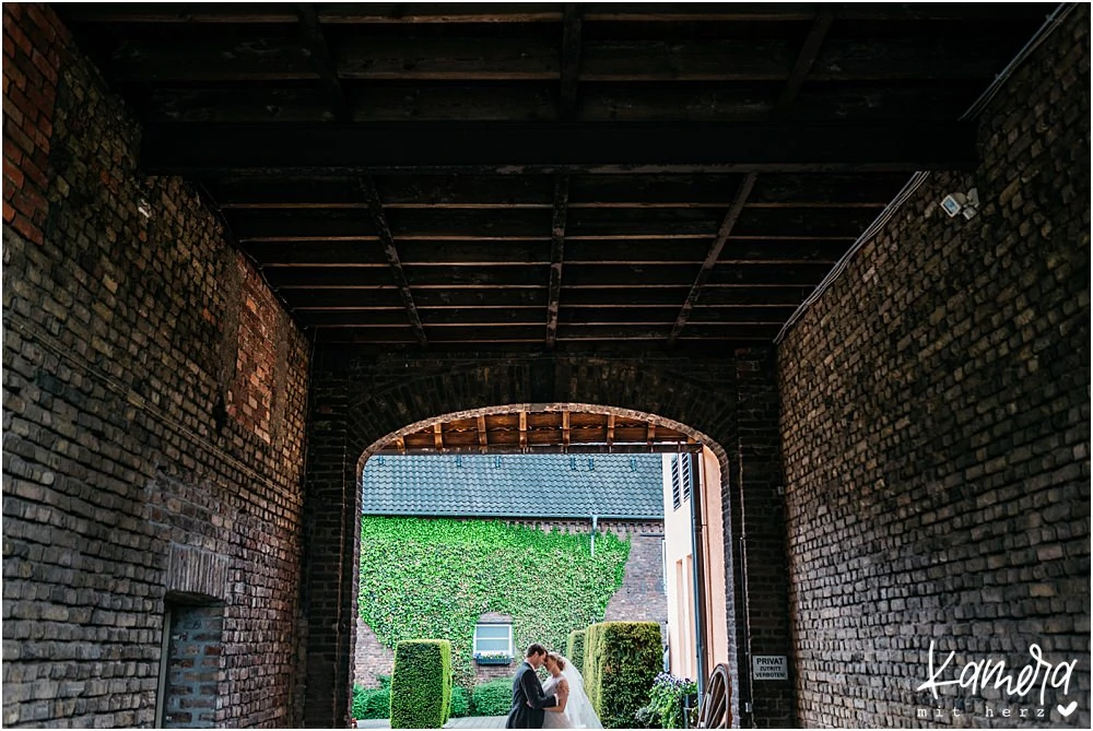 Gut Dyckhof in Meerbusch Hochzeitsshooting