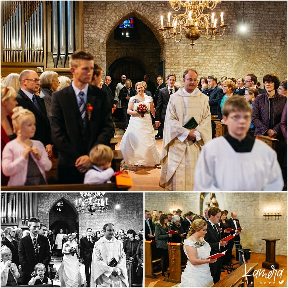 Kirchliche Trauung Kleve und Hochzeitsfeier im Hof Ten Berge - Einzug der Braut