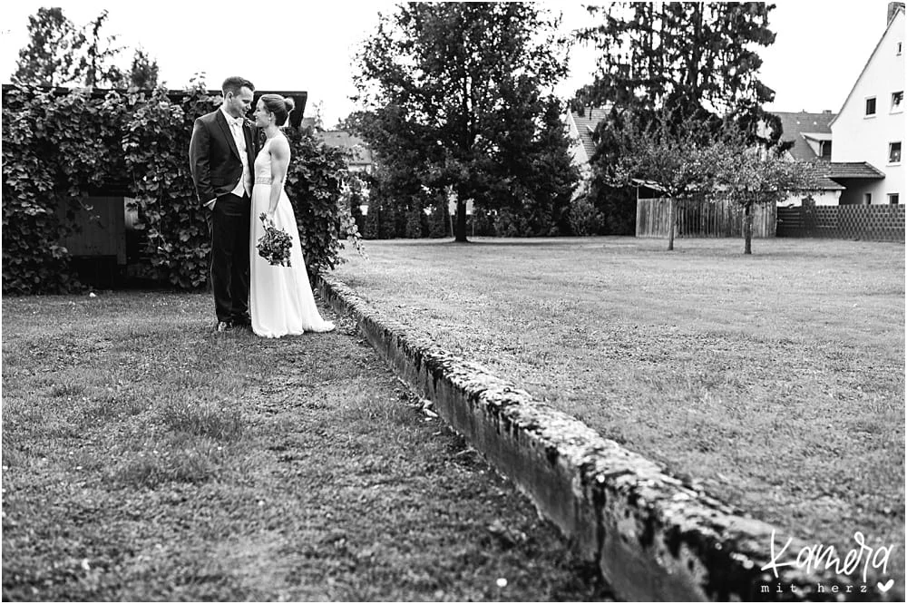 Hochzeit im Kastanienhof in Köln - Shooting Obstwiese