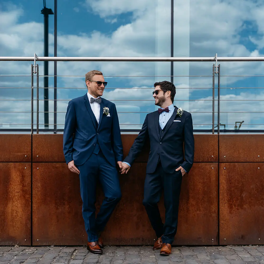 LGBTQ Paarshooting in Köln am Rheinauhafen